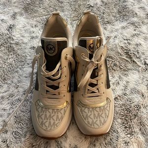 Brand new size 7.5 Michael Kors Sneakers